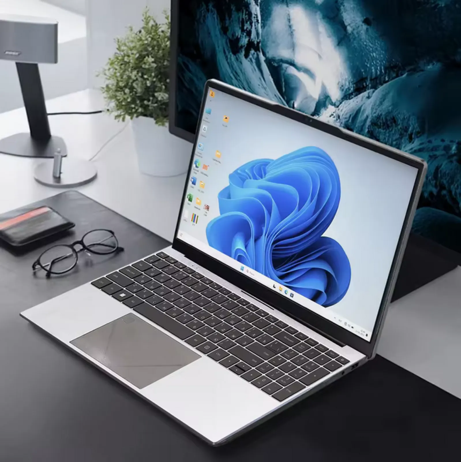 Hype SWISS Laptop — New Generation